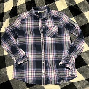 Abercrombie Kids Flannel button down long sleeve shirt. Super Soft! Size 15/16